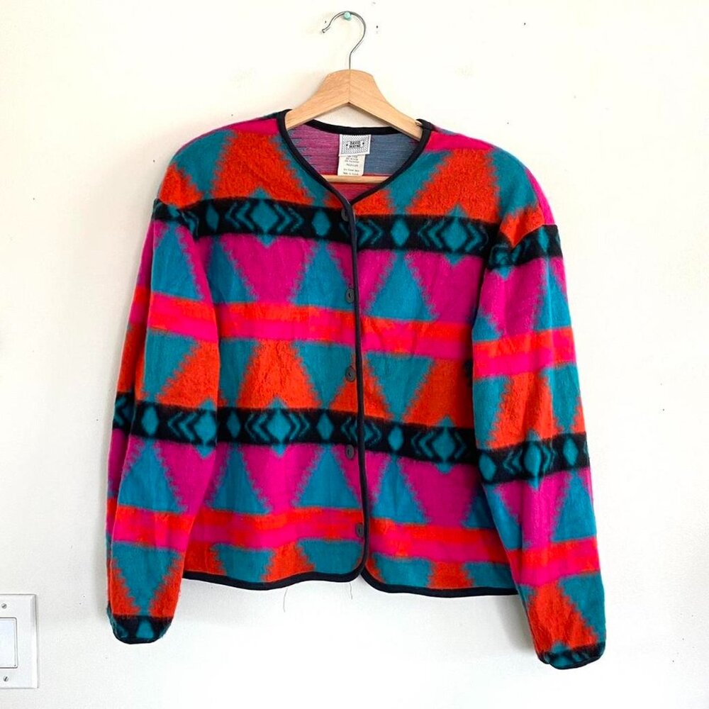 DAVID WAYNE 80S AZTEC VINTAGE WOMENS SIZE MEDIUM BUTTON DOWN SWEATER CARDIGAN